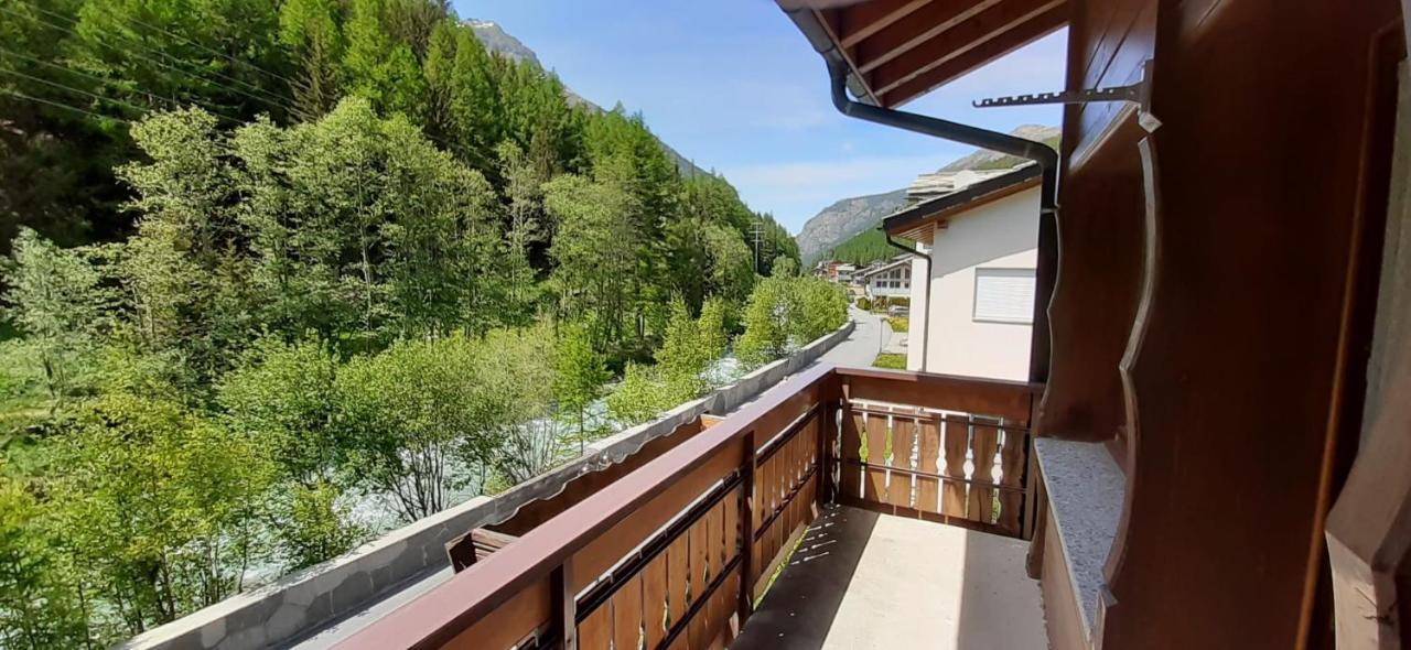 Free Cable Car & Bus In The Summer Haus L'Oree Saas-Grund Εξωτερικό φωτογραφία